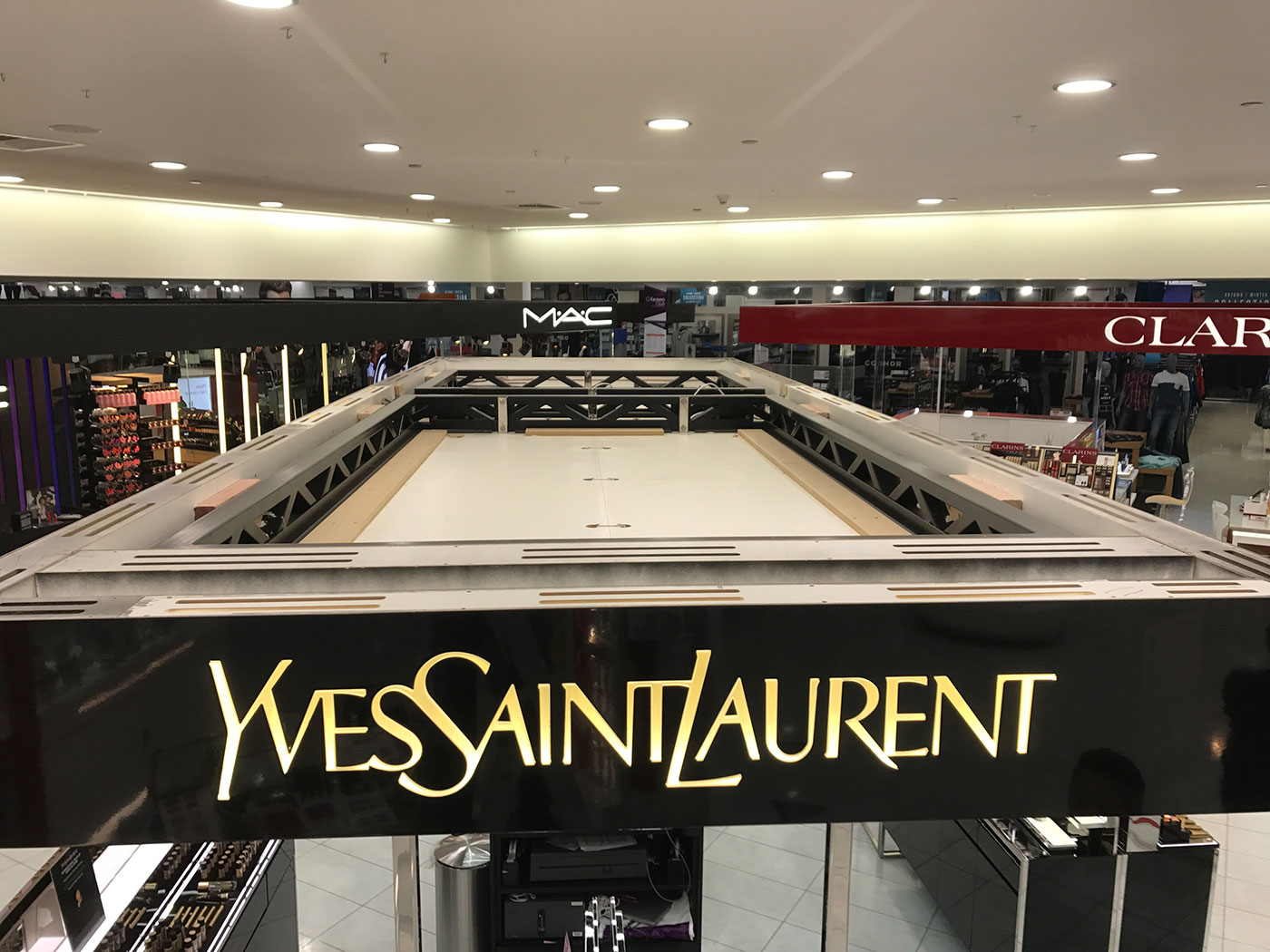 FARMERS YSL STAND